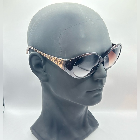 Fendi Sunglasses FS5155K - Picture 7 of 7